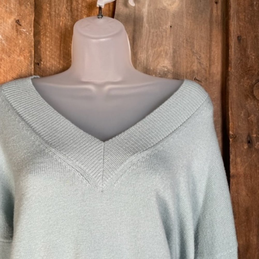 Philosophy Dusty Blue V-Neck Sweater - Size Medium - Picture 3 of 12